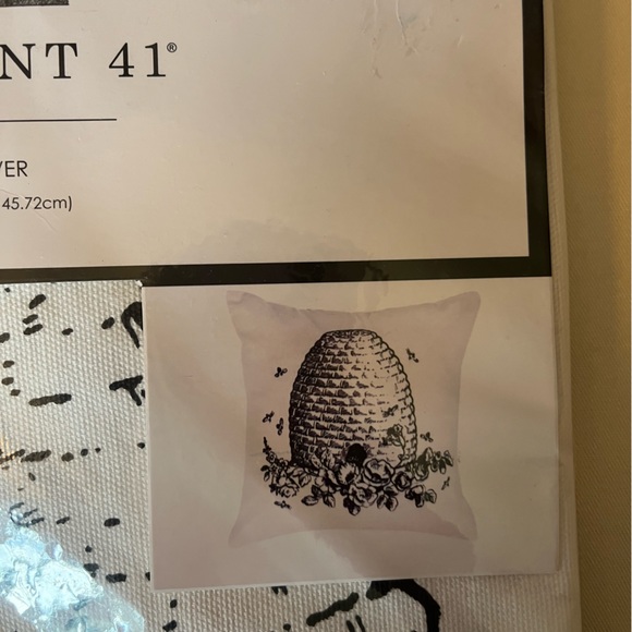 Merchant 41 Pillow Cover. Off white/ Tan with Black Accents. Brand New w/tags - Picture 2 of 6